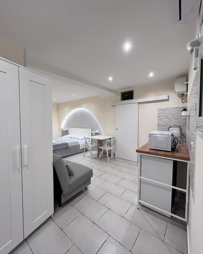 Appartement Al Rifugio Di Rosmy à Bari Extérieur photo
