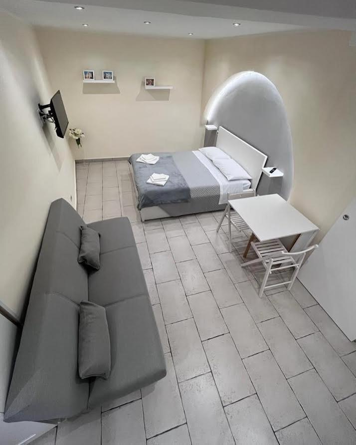 Appartement Al Rifugio Di Rosmy à Bari Extérieur photo